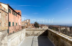 Montepulciano, Tuscany 53045