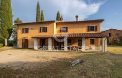 Terranuova Bracciolini, Tuscany 52028