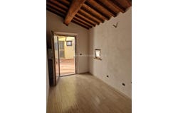 Guazzino, Tuscany 53048