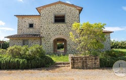 Cortona, Tuscany 52044