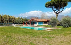 Forte dei Marmi, Tuscany 55042