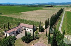 Montalcino, Tuscany 53024