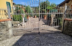 Molazzana, Tuscany 55020