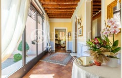 Montepulciano, Tuscany 53045