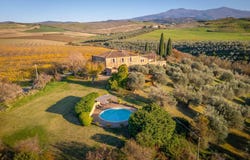 Castel del Piano, Tuscany 58033