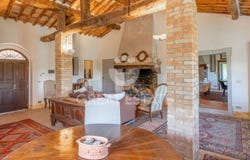 Montalcino, Tuscany 53024