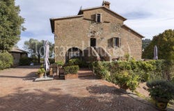 Montepulciano, Tuscany 53045
