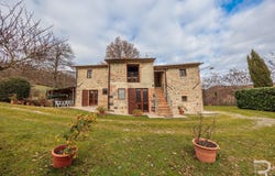 Radicofani, Tuscany 53040