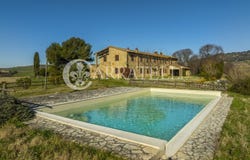 Volterra, Tuscany 56048