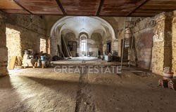 Siena, Tuscany 53100