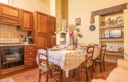 Radicofani, Tuscany 53040