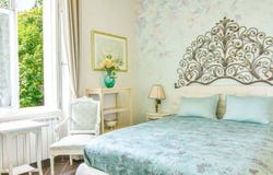 Bee, The Piedmont 28813