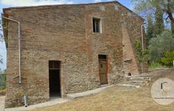 Asciano, Tuscany 53041