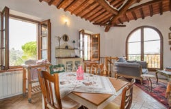Montalcino, Tuscany 53024