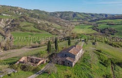 Siena, Tuscany 53100