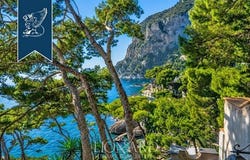 Capri, Napoli