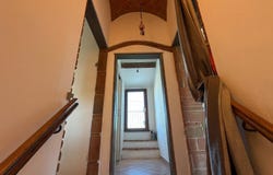 Lari, Tuscany 56035