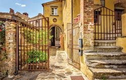 Arezzo, Tuscany 52100