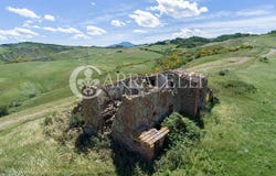 Radicofani, Tuscany 53040
