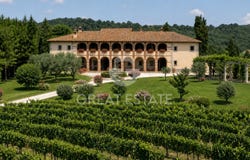 Sinalunga, Tuscany 53048
