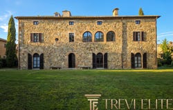 Montalcino, Tuscany 53024