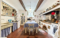 Collesalvetti, Tuscany 57014