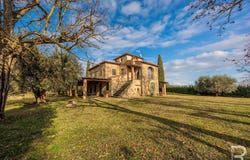 Cortona, Tuscany 52044