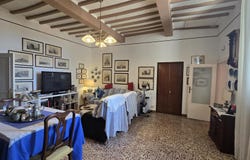 Volterra, Tuscany 56048