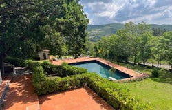 Riparbella, Tuscany 56046
