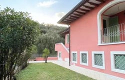 Strettoia, Tuscany 55045