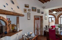 Monteriggioni, Tuscany 53035