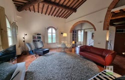 Palaia, Tuscany 56036