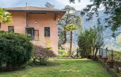 Carate Urio, Lombardy 22010