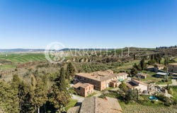 Asciano, Tuscany 53041