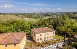 Crespina, Tuscany 56040