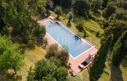 Monterchi, Tuscany 52035