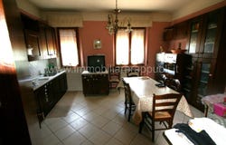 Bettolle, Tuscany 53048