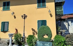 Molazzana, Tuscany 55020
