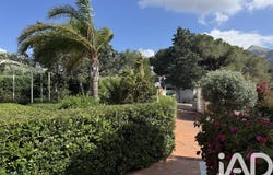 Carini, Sicily 90044