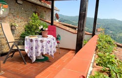 Pescia, Tuscany 51017