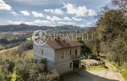 Montepulciano, Tuscany 53045