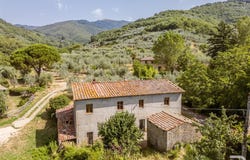 Loro Ciuffenna, Tuscany 52024