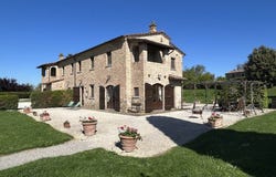 Cortona, Tuscany 52044