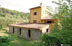 Lari, Tuscany 56035
