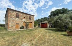 Lucignano, Tuscany 52046