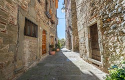 Anghiari, Tuscany 52031