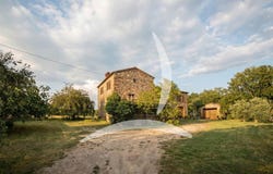 Lucignano, Tuscany 52046