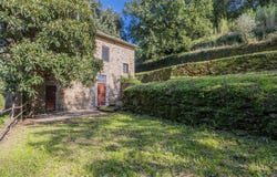 Lamporecchio, Tuscany 51035