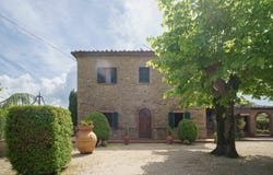 Volterra, Tuscany 56048