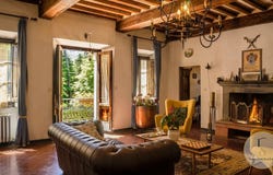 Cortona, Tuscany 52044